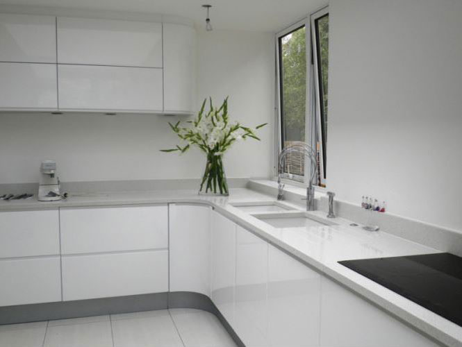 CLOUDY WHITE QUARTZ COUNTERTOP COLLECTION