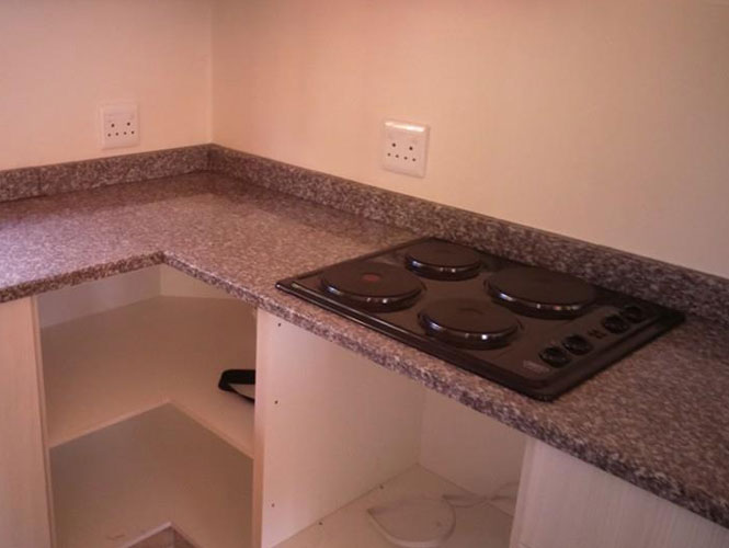 MAHOGANY MIST GRANITE COUNTERTOP COLLECTION